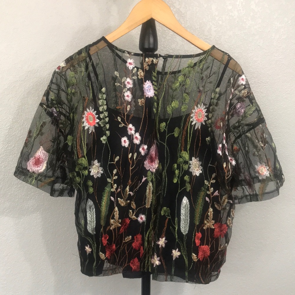 Romeo & Juliet Couture Sheer Embroidered Blouse - Picture 5 of 16